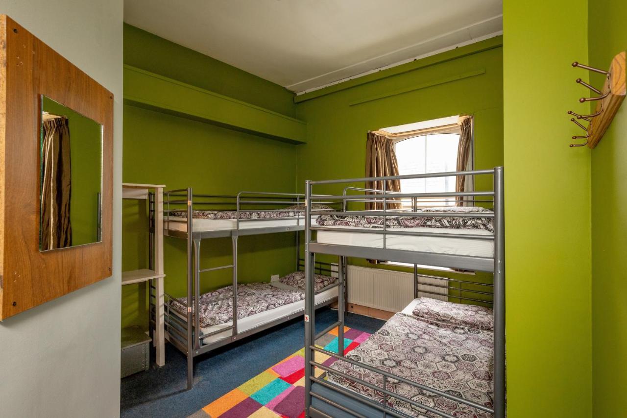 Macgabhainns Backpackers Hostel Kilkenny Exterior photo